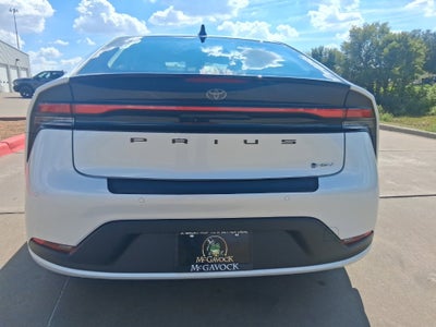 2027 Toyota Prius LE
