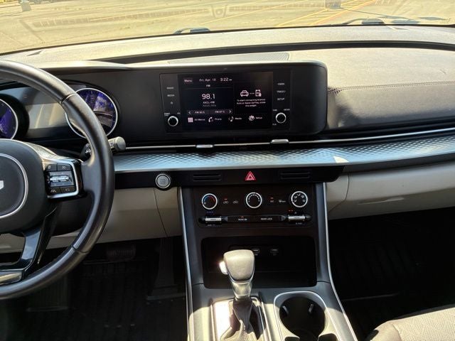 2024 Kia Carnival LX