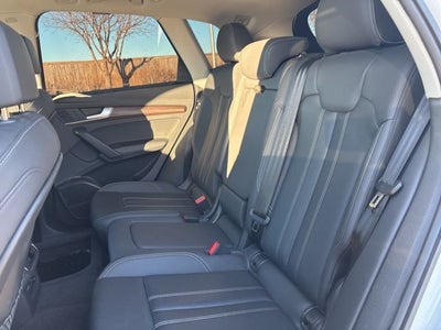 2024 Audi Q5 45 S line Premium quattro