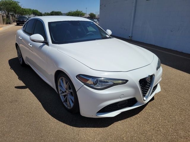 2017 Alfa Romeo Giulia Base