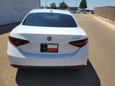 2017 Alfa Romeo Giulia Base