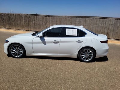 2017 Alfa Romeo Giulia Base