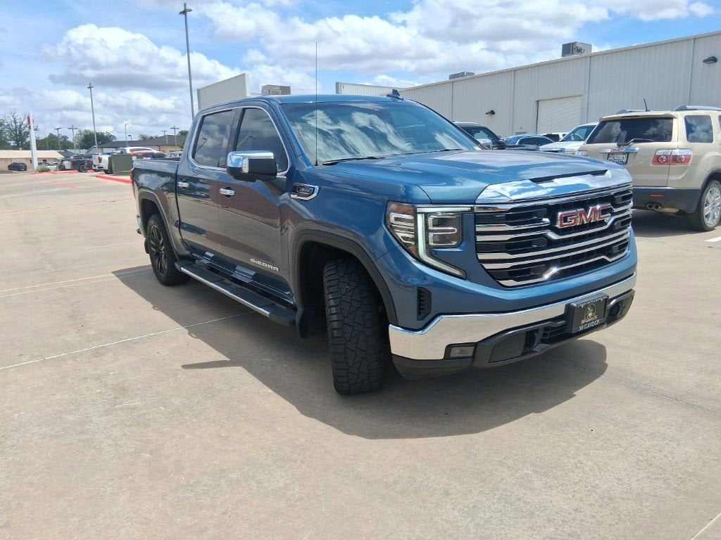 2024 GMC Sierra 1500 SLT