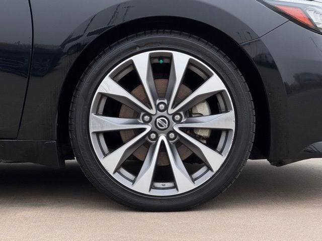 2021 Nissan Maxima Platinum