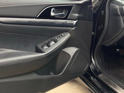 2021 Nissan Maxima Platinum