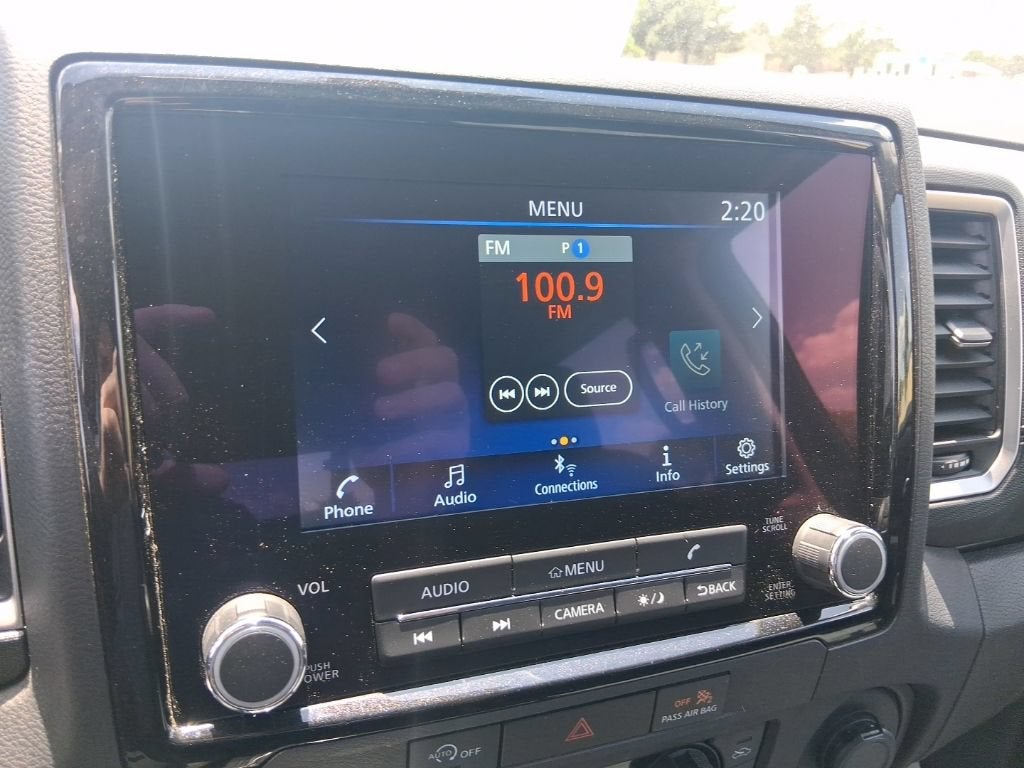 2024 Nissan Frontier SV