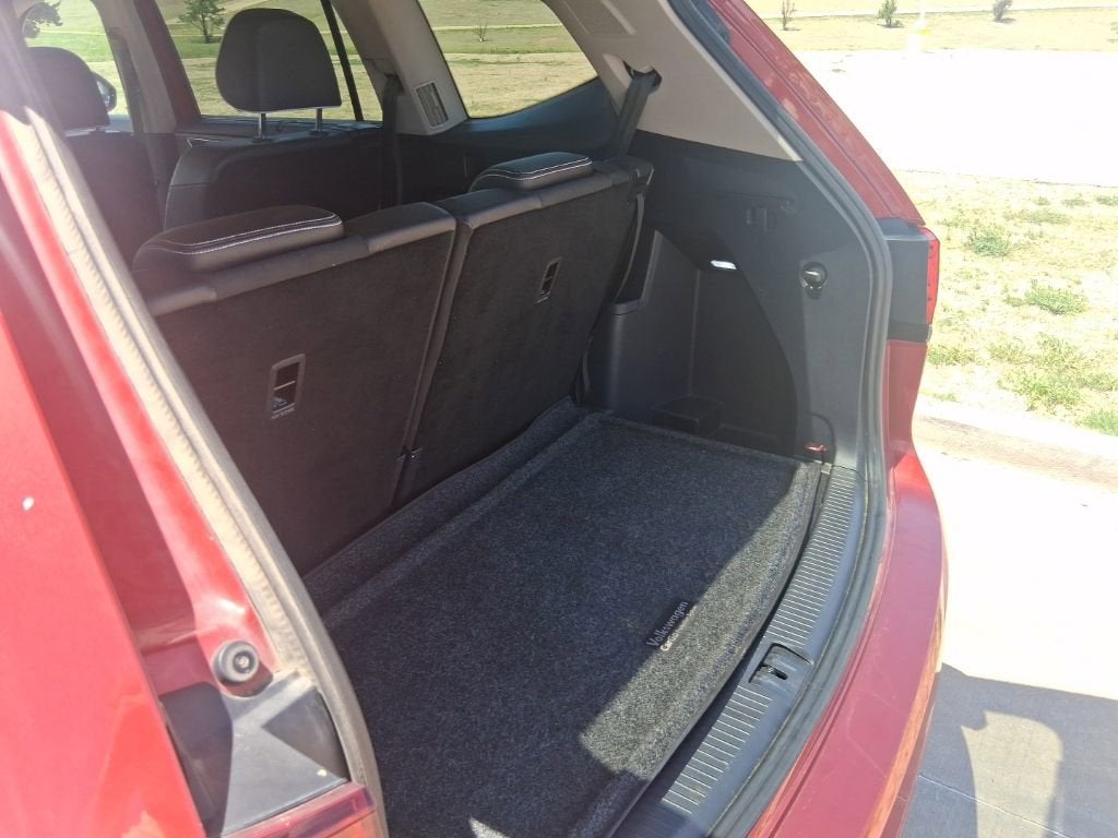 2024 Volkswagen Atlas 2.0T SEL Premium R-Line