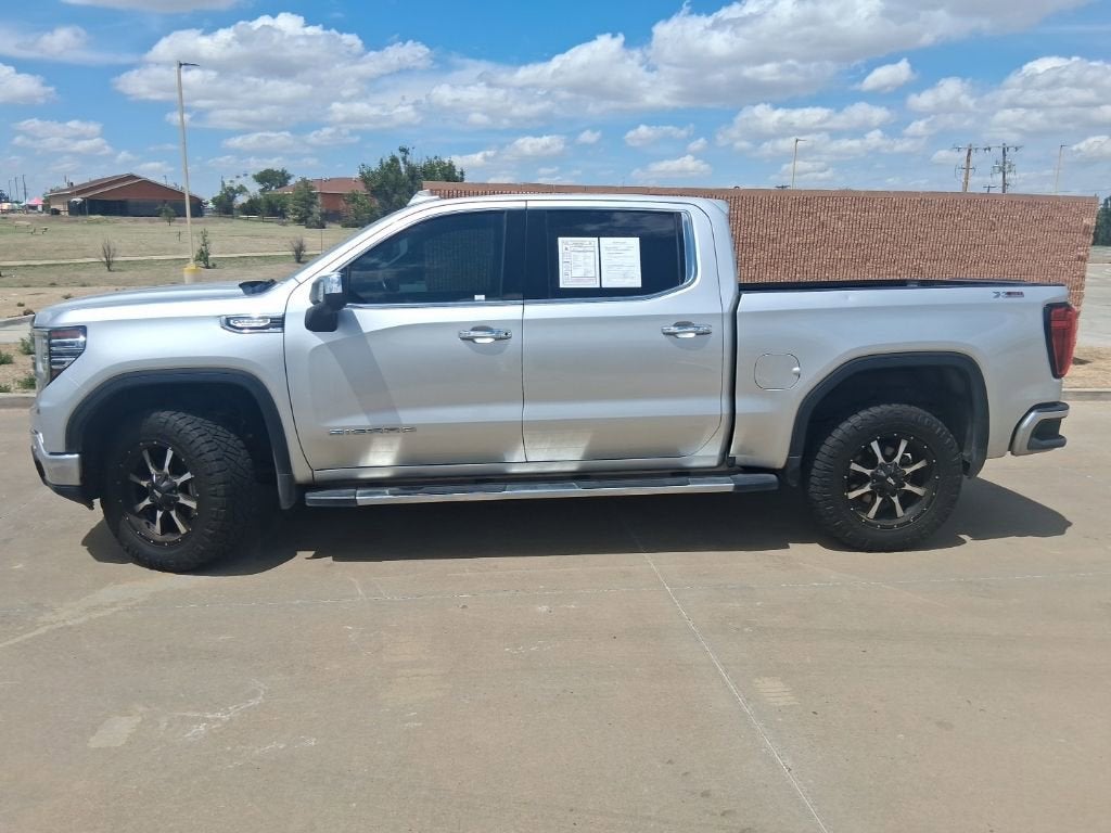 2022 GMC Sierra 1500 SLT