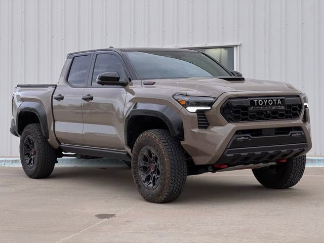 2025 Toyota Tacoma 4WD TRD Sport Hybrid