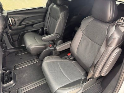 2025 Toyota Sienna Limited