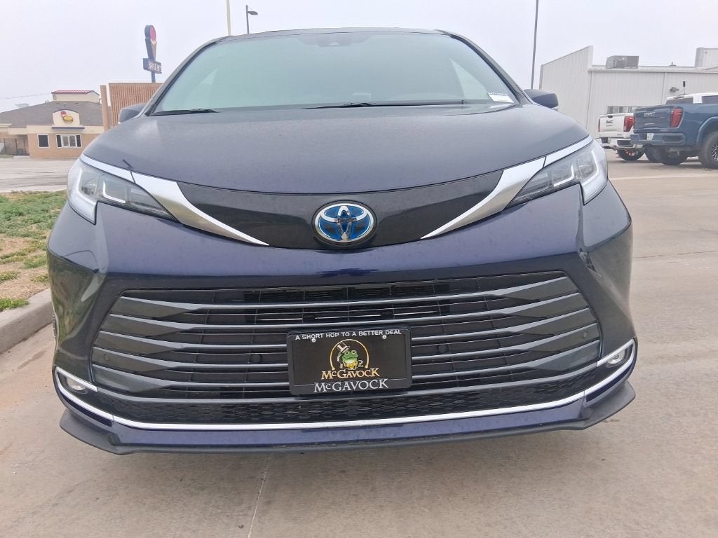 2025 Toyota Sienna Limited