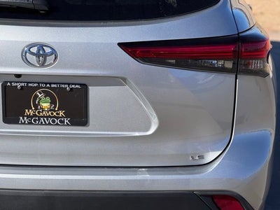 2022 Toyota Highlander LE