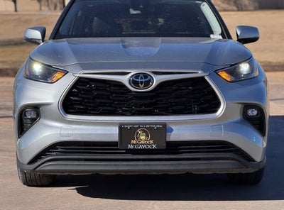 2022 Toyota Highlander LE