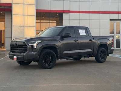 2023 Toyota Tundra 4WD SR5